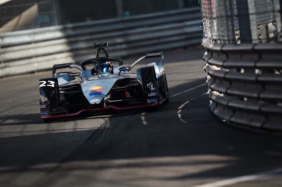 Formule E: Sébastien Buemi accroche le top-5 à Monaco